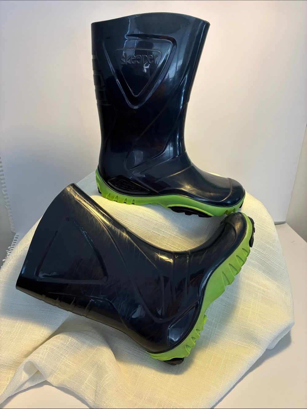 Kids Black & Lime Rain Boots - Skeper Style Waterproof Boots